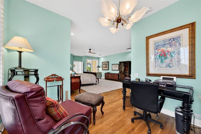 Image No.39-4 Bed Property for sale