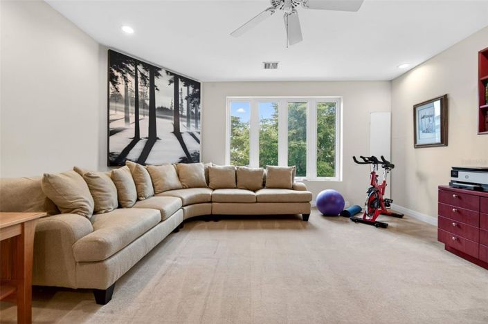 Image No.49-4 Bed Property for sale