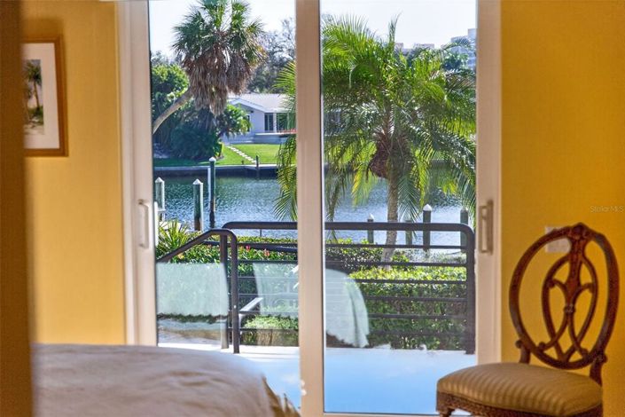 Image No.52-4 Bed Property for sale