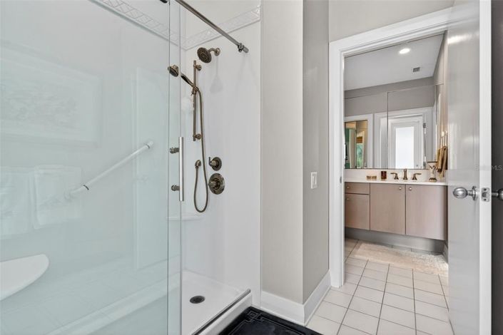 Image No.54-4 Bed Property for sale