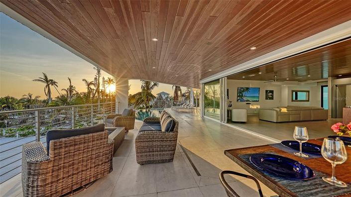 Image No.10-4 Bed Property for sale