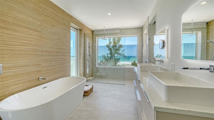 Image No.41-4 Bed Property for sale