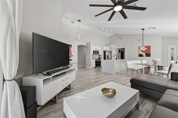 Image No.16-Propriété de 4 chambres à vendre à Haines City