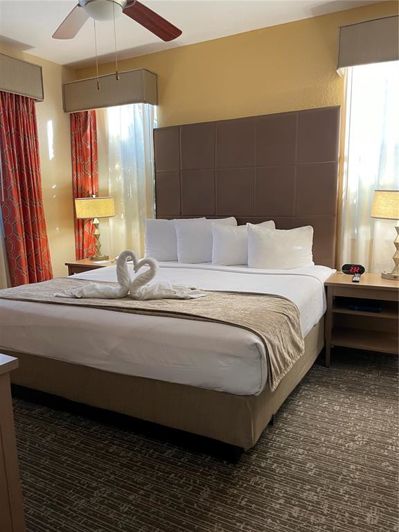 Image No.18-3 Bed Property for sale