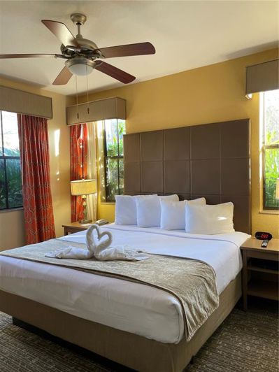 Image No.22-3 Bed Property for sale