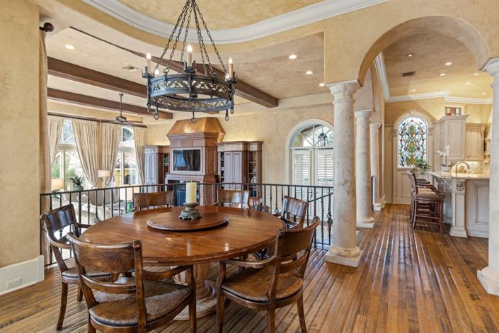 Image No.16-6 Bed Property for sale