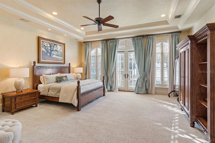 Image No.19-6 Bed Property for sale