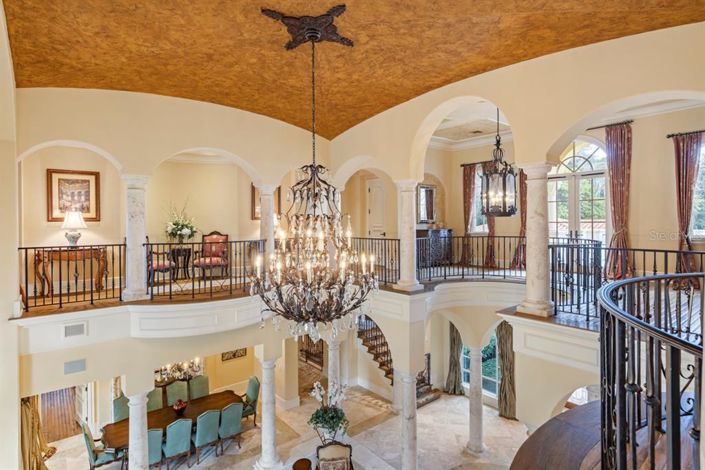 Image No.26-6 Bed Property for sale