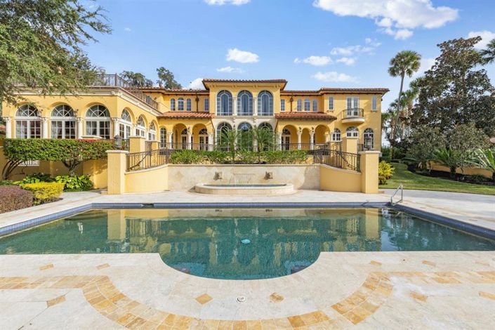 Image No.4-6 Bed Property for sale