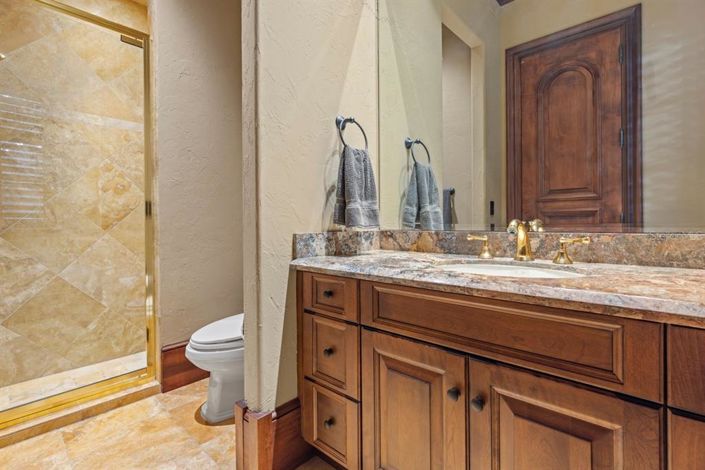 Image No.43-6 Bed Property for sale