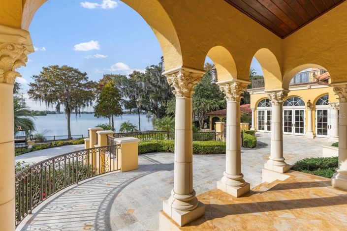 Image No.44-6 Bed Property for sale