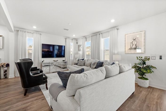 Image No.10-Propriété de 5 chambres à vendre à Davenport