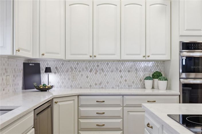 Image No.23-4 Bed Property for sale