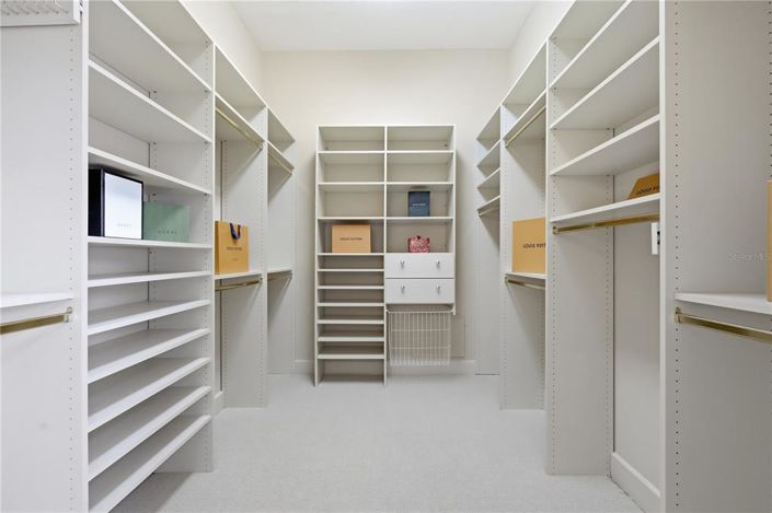 Image No.43-4 Bed Property for sale