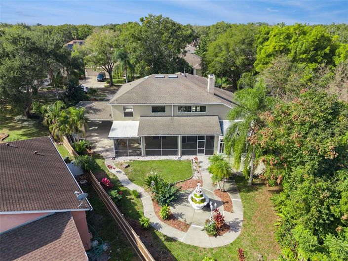 Image No.20-5 Bed Property for sale