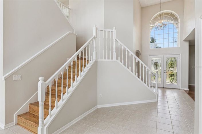 Image No.3-5 Bed Property for sale