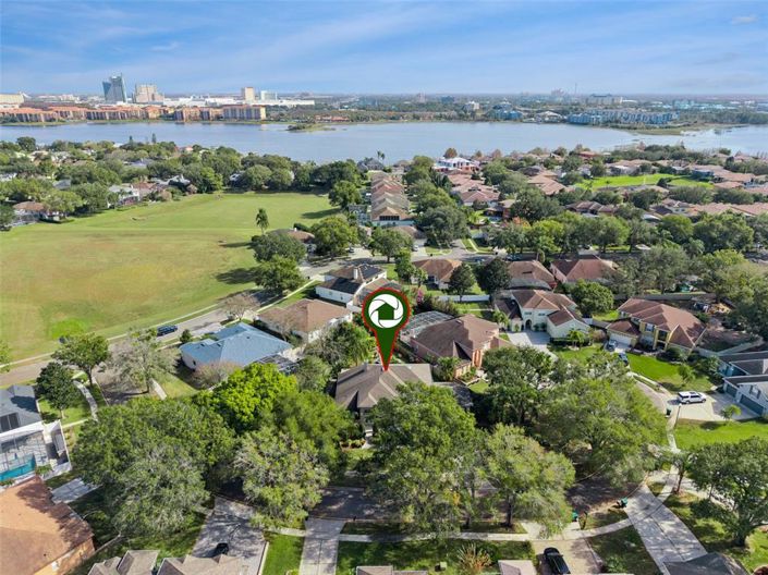 Image No.31-5 Bed Property for sale