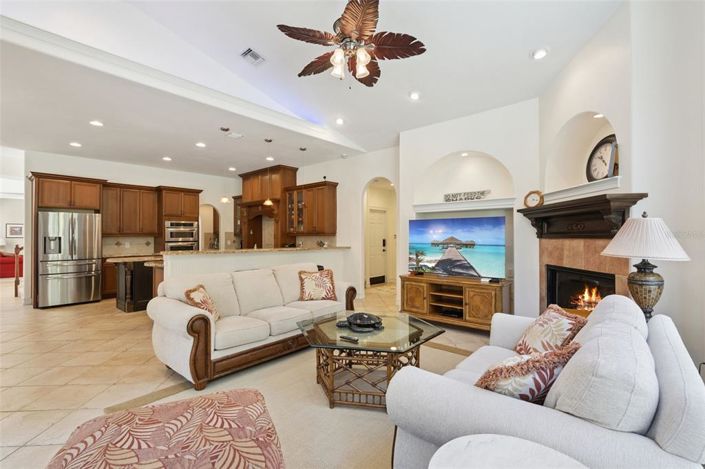 Image No.13-5 Bed Property for sale