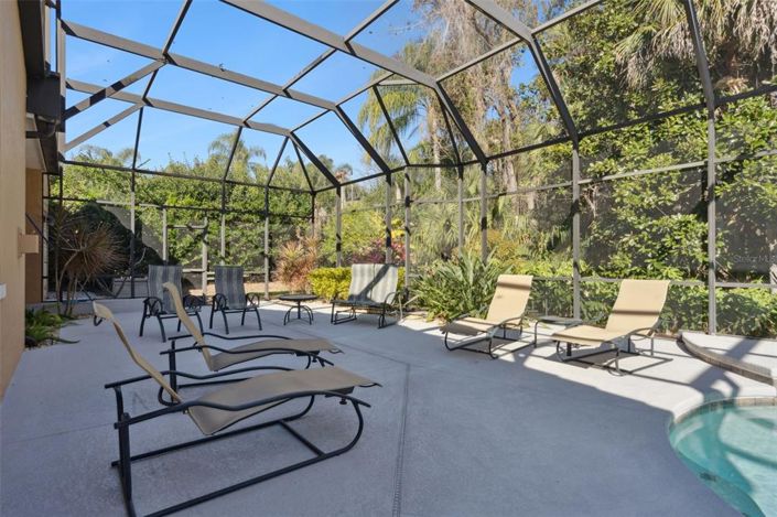 Image No.44-5 Bed Property for sale