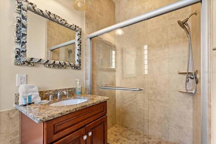 Image No.23-Propriété de 5 chambres à vendre à Reunion