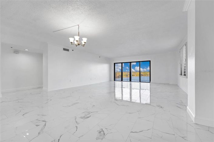 Image No.2-2 Bed Property for sale