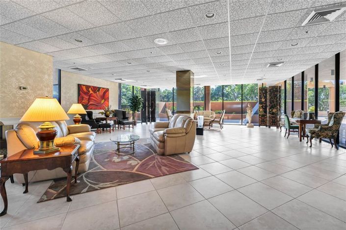 Image No.30-2 Bed Property for sale