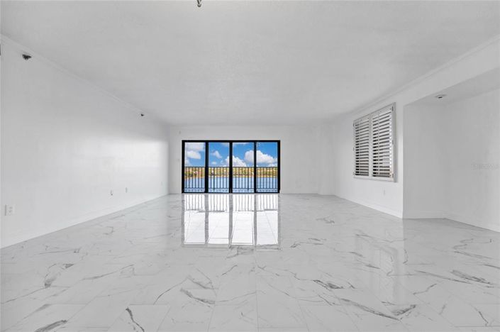 Image No.4-2 Bed Property for sale