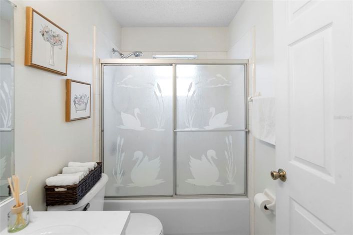 Image No.28-3 Bed Property for sale