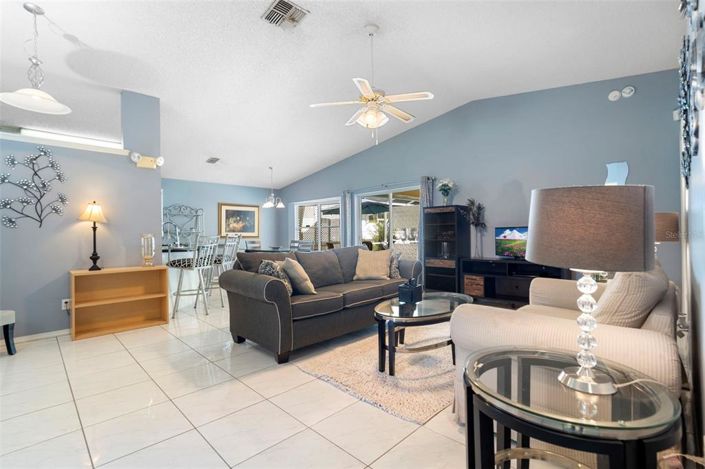 Image No.6-3 Bed Property for sale