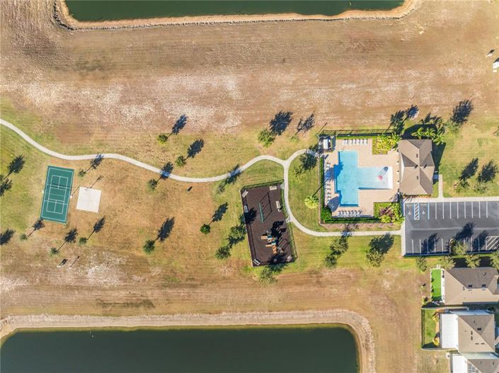 Image No.26-3 Bed Townhouse for sale