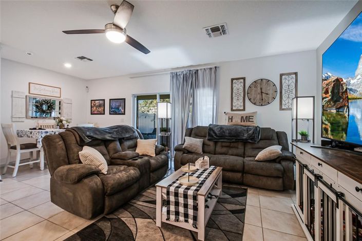 Image No.42-3 Bed Townhouse for sale