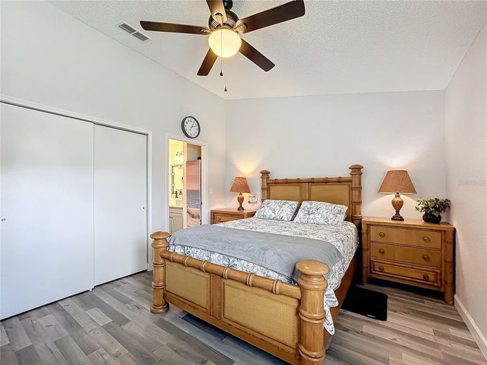 Image No.28-3 Bed Townhouse for sale