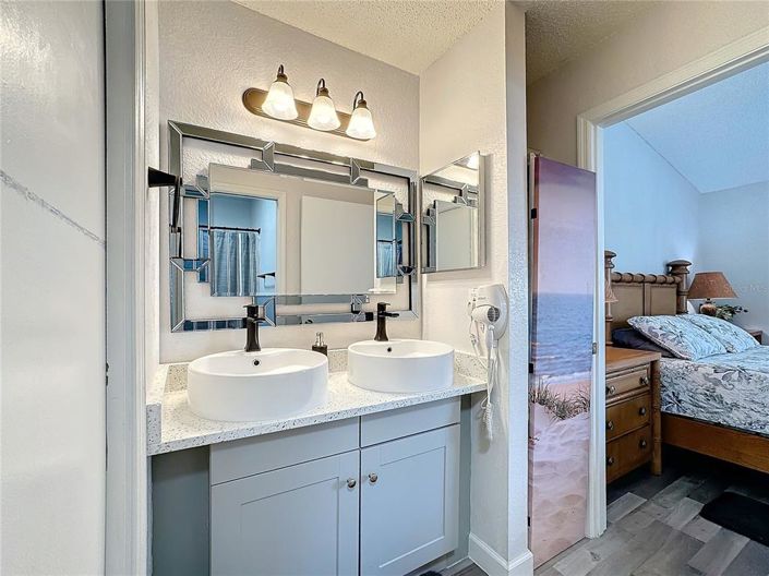 Image No.33-3 Bed Townhouse for sale