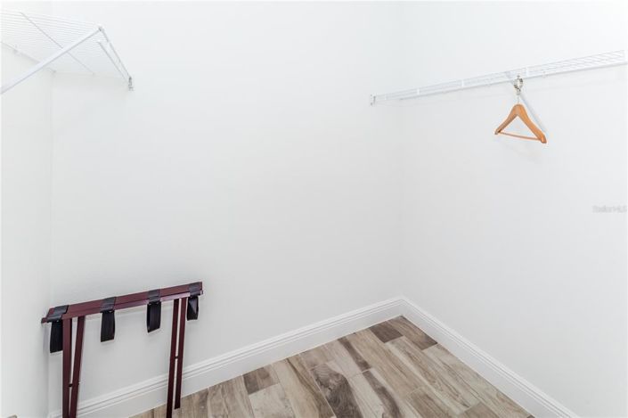 Image No.16-3 Bed Townhouse for sale