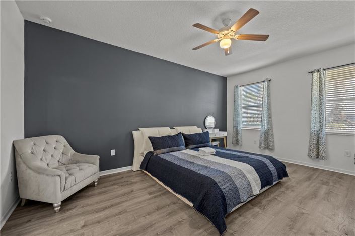 Image No.14-14 Bed Property for sale