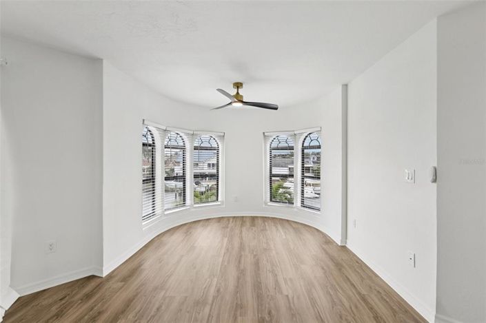 Image No.52-Propriété de 5 chambres à vendre à St. Petersburg