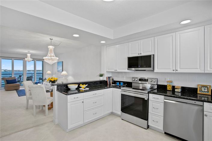 Image No.21-2 Bed Property for sale