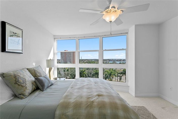 Image No.35-2 Bed Property for sale