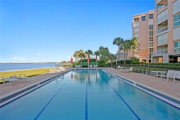 Image No.40-2 Bed Property for sale