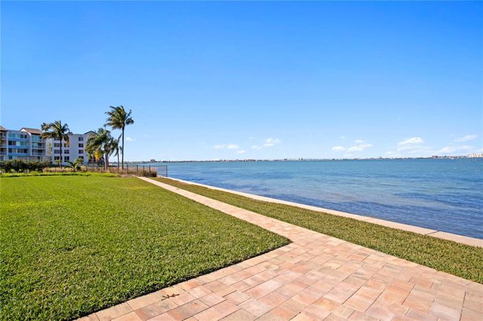 Image No.48-2 Bed Property for sale