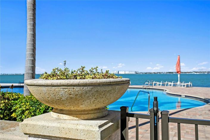 Image No.52-2 Bed Property for sale