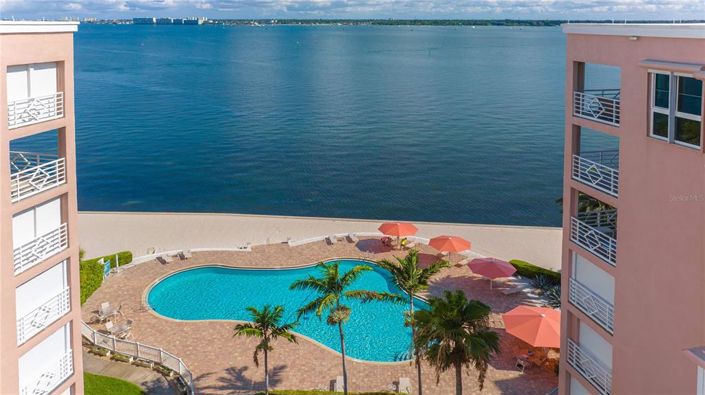 Image No.56-2 Bed Property for sale