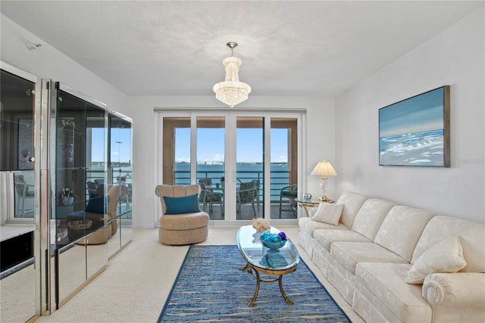 Image No.6-2 Bed Property for sale