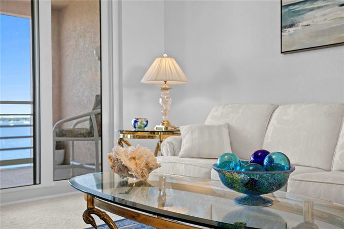 Image No.7-2 Bed Property for sale