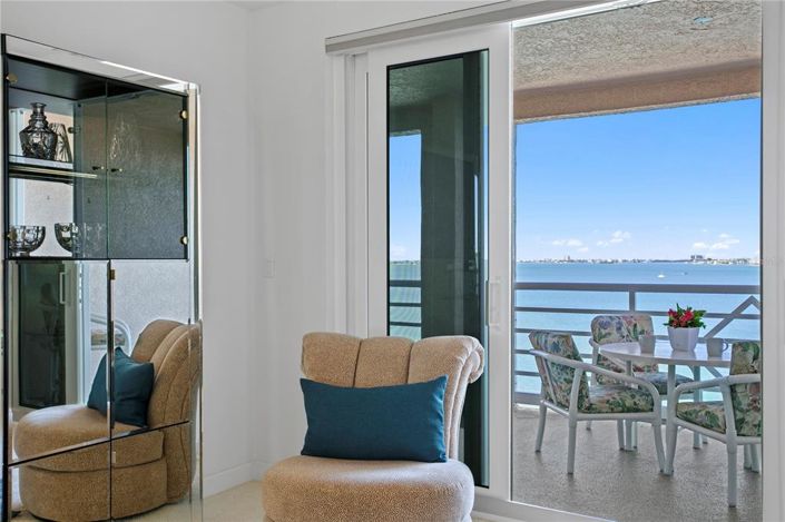 Image No.8-2 Bed Property for sale