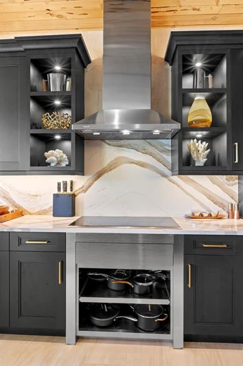 Image No.10-3 Bed Property for sale