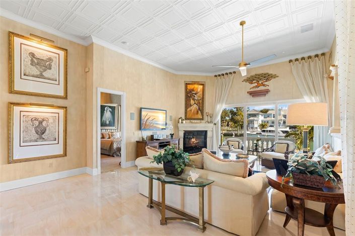 Image No.21-3 Bed Property for sale