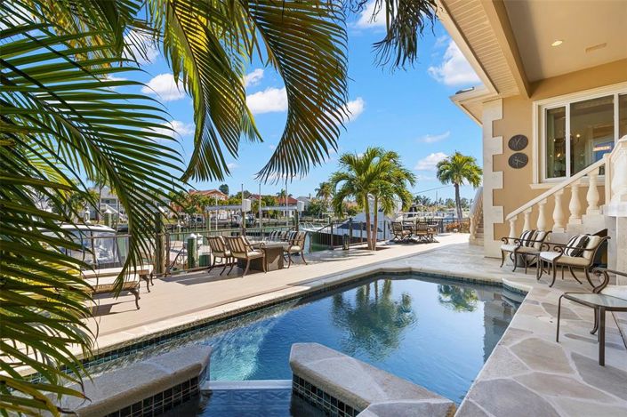 Image No.30-3 Bed Property for sale