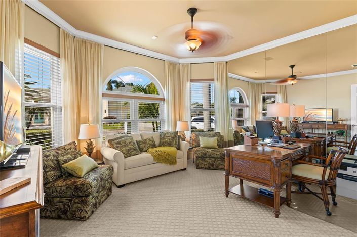 Image No.45-3 Bed Property for sale