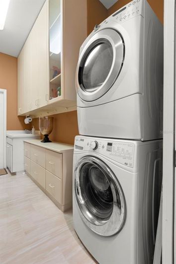 Image No.46-3 Bed Property for sale